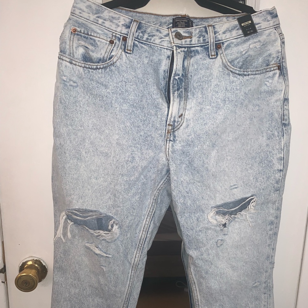 NWT - Abercrombie acid wash high rise mom jeans